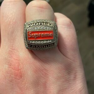 Jostens Supreme World Famous Class Ring Size 10